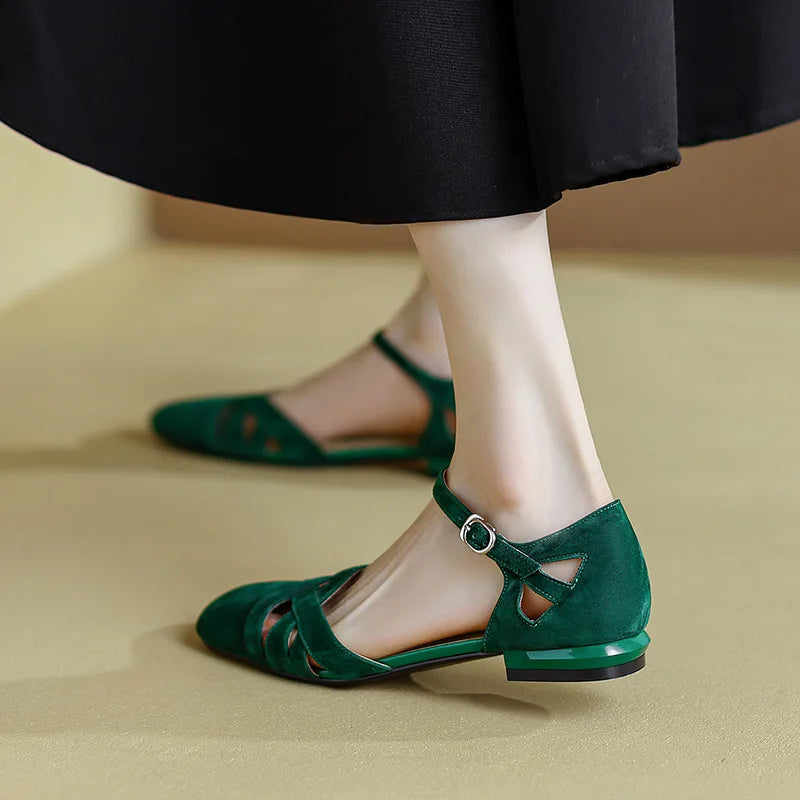 Sandalen mit Plateau – Eckige Zehen, römischer Stil